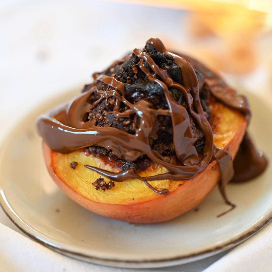 Oatmeal Stuffed Peaches